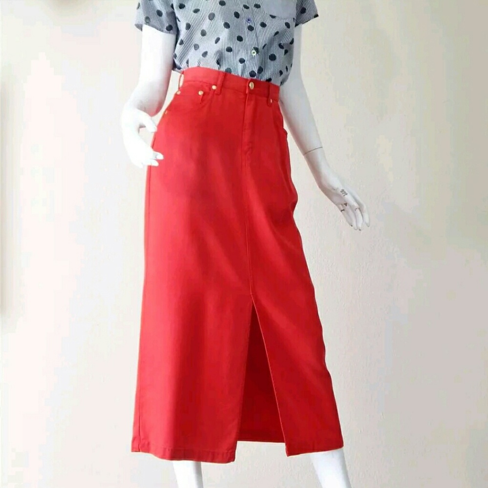 SOLD French Vintage Red Skirt XS